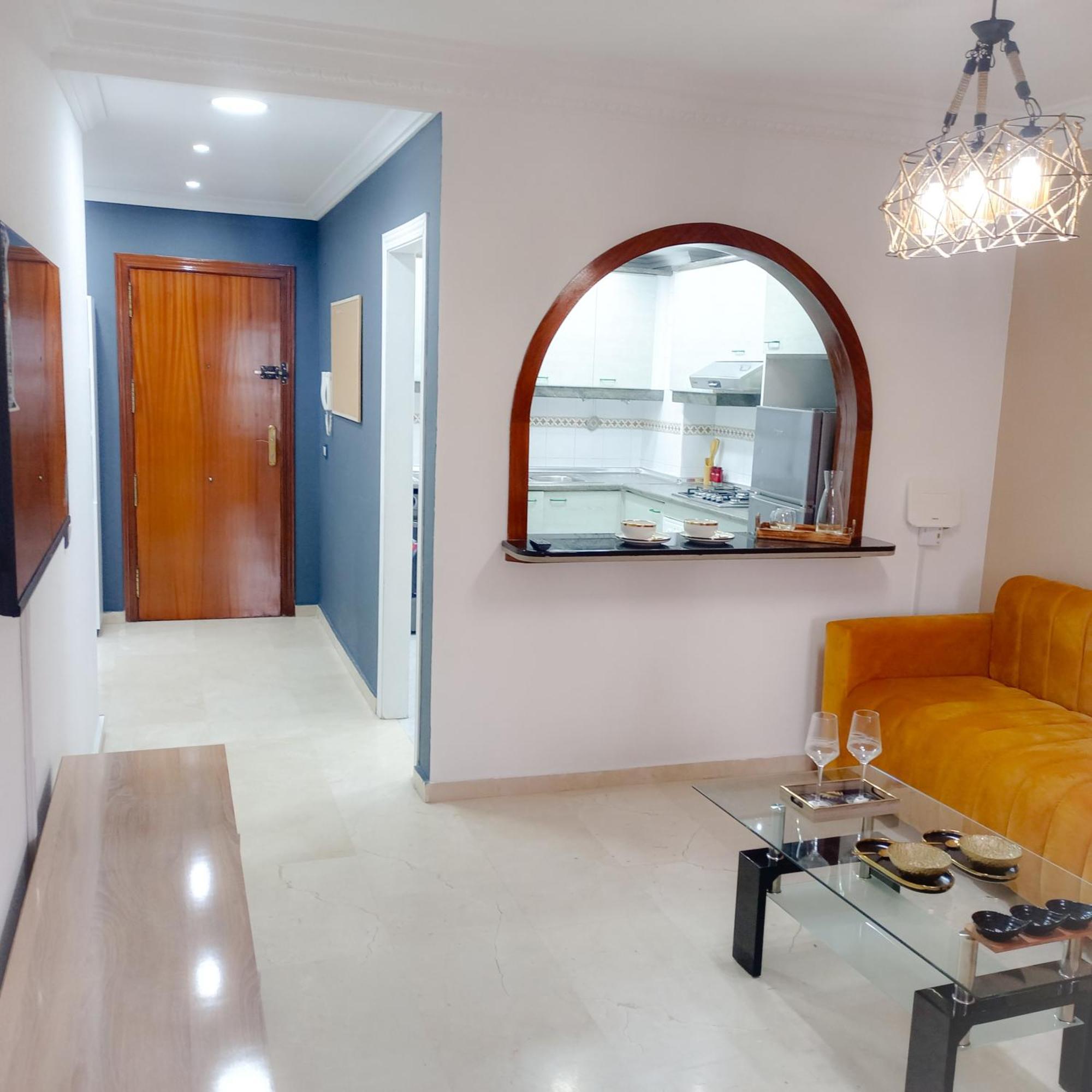 Nouveau Appartement Au Plein Centre Ville En Face Hilton & La Gare De Train Tgv M2 แทนเจียร์ ภายนอก รูปภาพ
