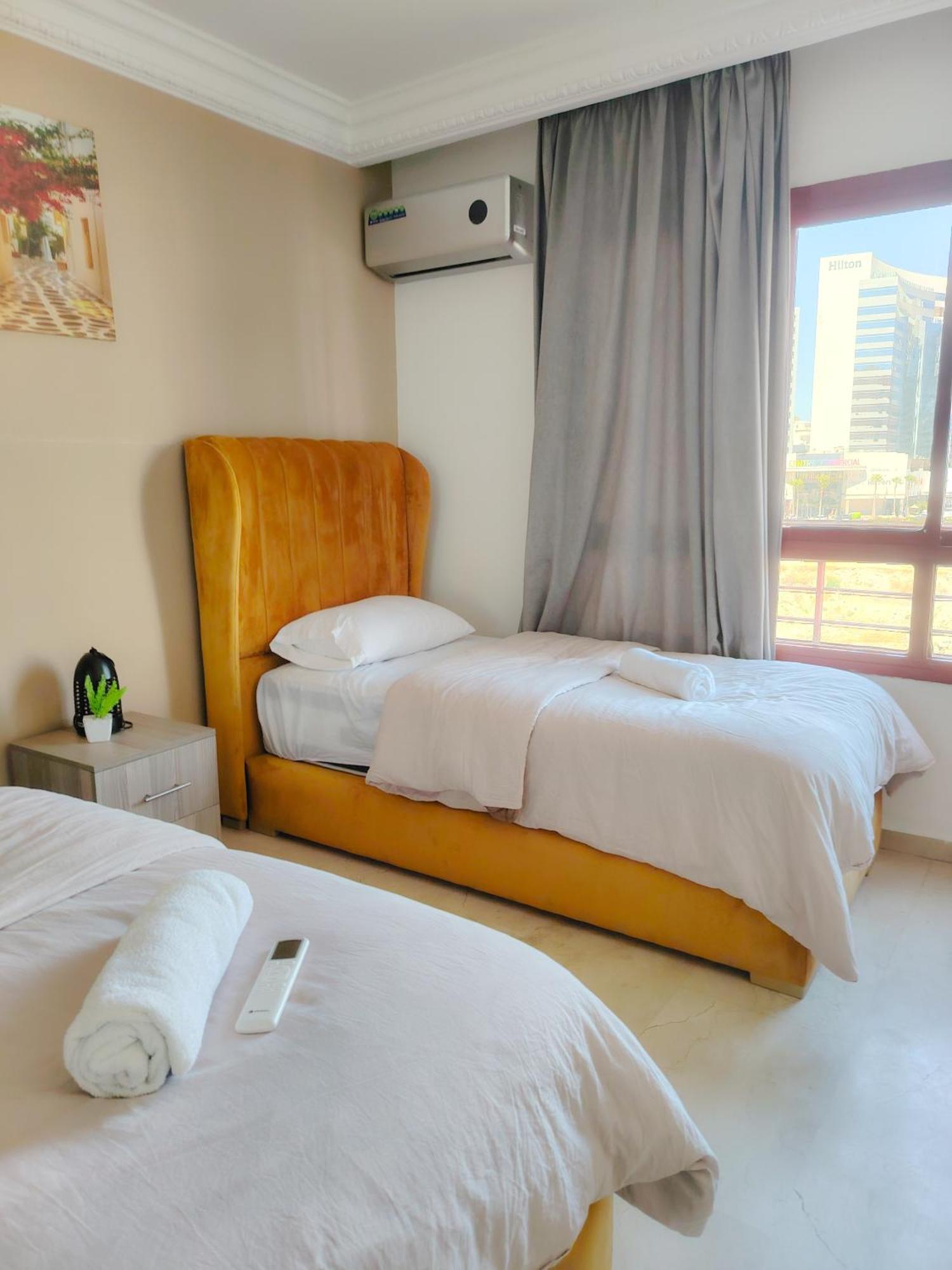 Nouveau Appartement Au Plein Centre Ville En Face Hilton & La Gare De Train Tgv M2 แทนเจียร์ ภายนอก รูปภาพ